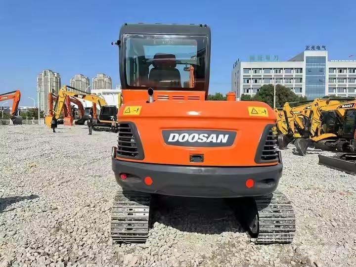 Doosan DX60-9C Beltegraver