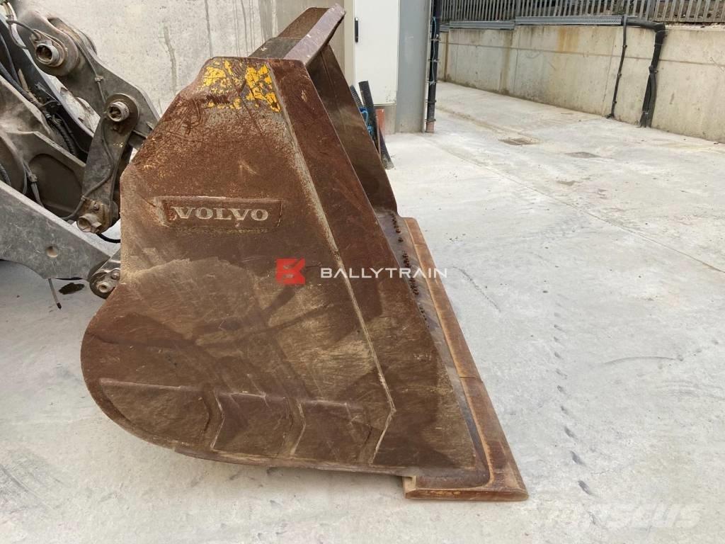 Volvo L 120 H Hjullastere
