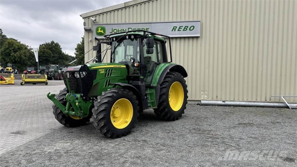 John Deere 6120M Kompakttraktorer