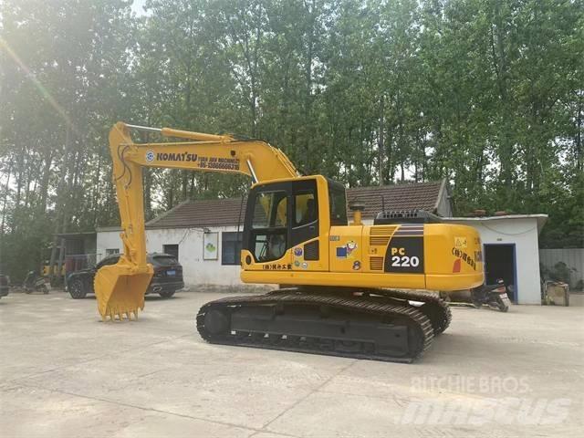 Komatsu PC 220-8 Beltegraver