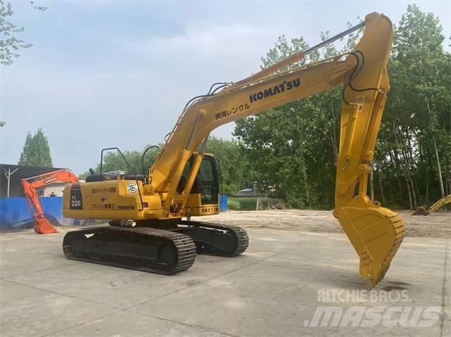 Komatsu PC 220-8 Beltegraver