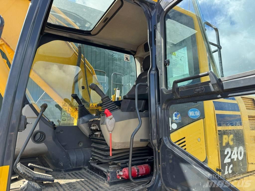 Komatsu PC 240 LC-10 Beltegraver