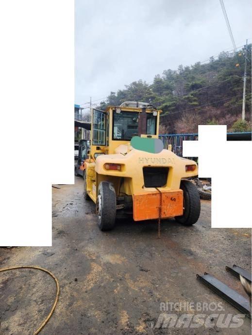 Hyundai 100D Gaffeltrucker - Annet