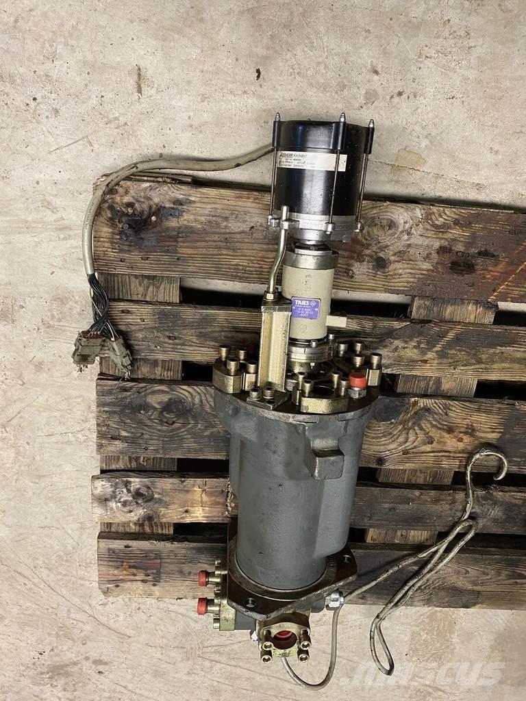 Liebherr A934C Hydraulikk