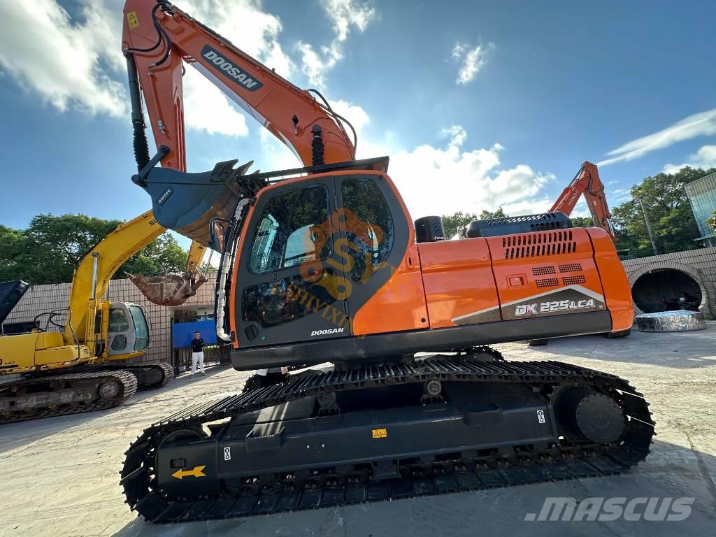 Doosan DX 225 LCA Beltegraver