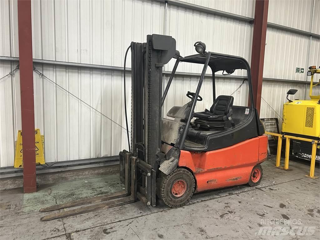 Linde E30-02 Elektriske trucker