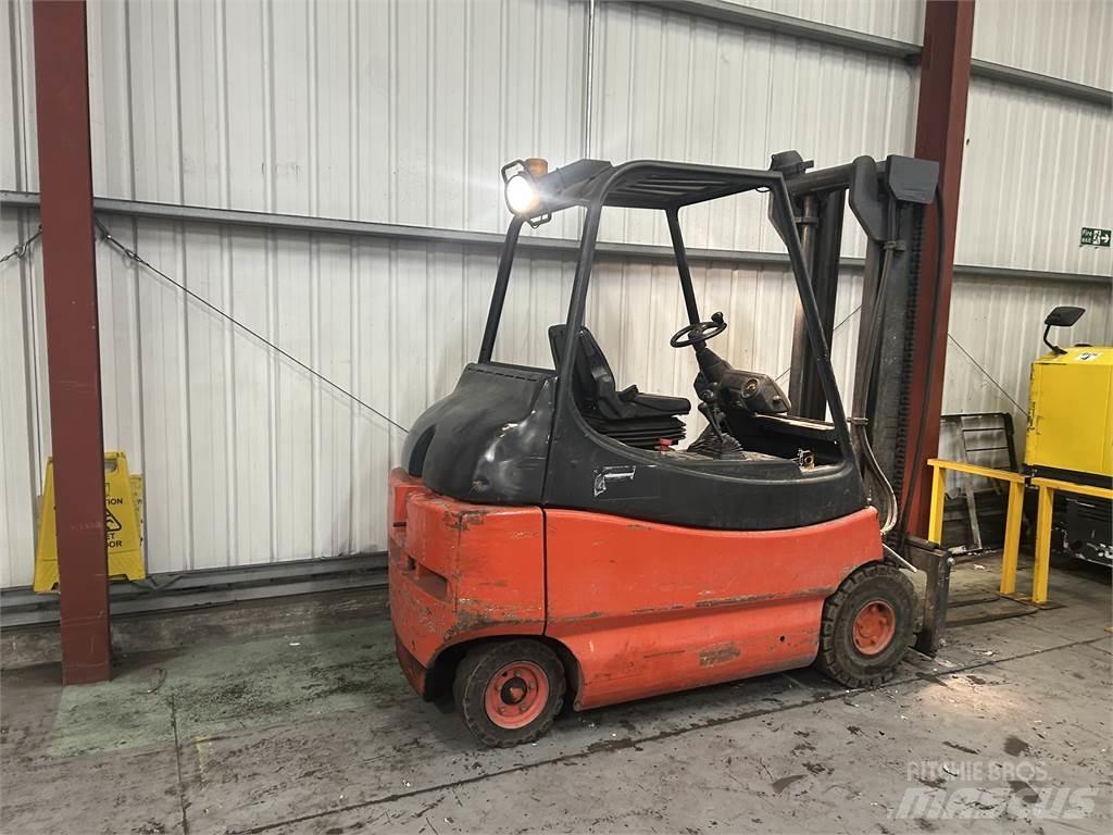 Linde E30-02 Elektriske trucker