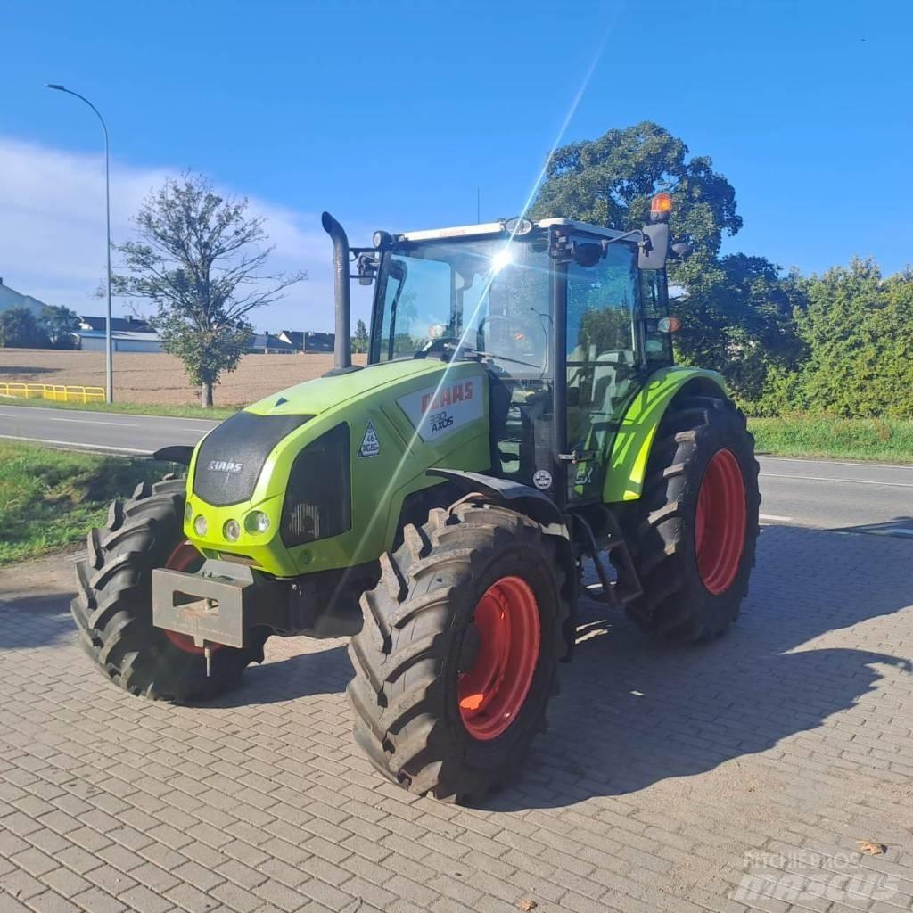 CLAAS Axos 330 Traktorer