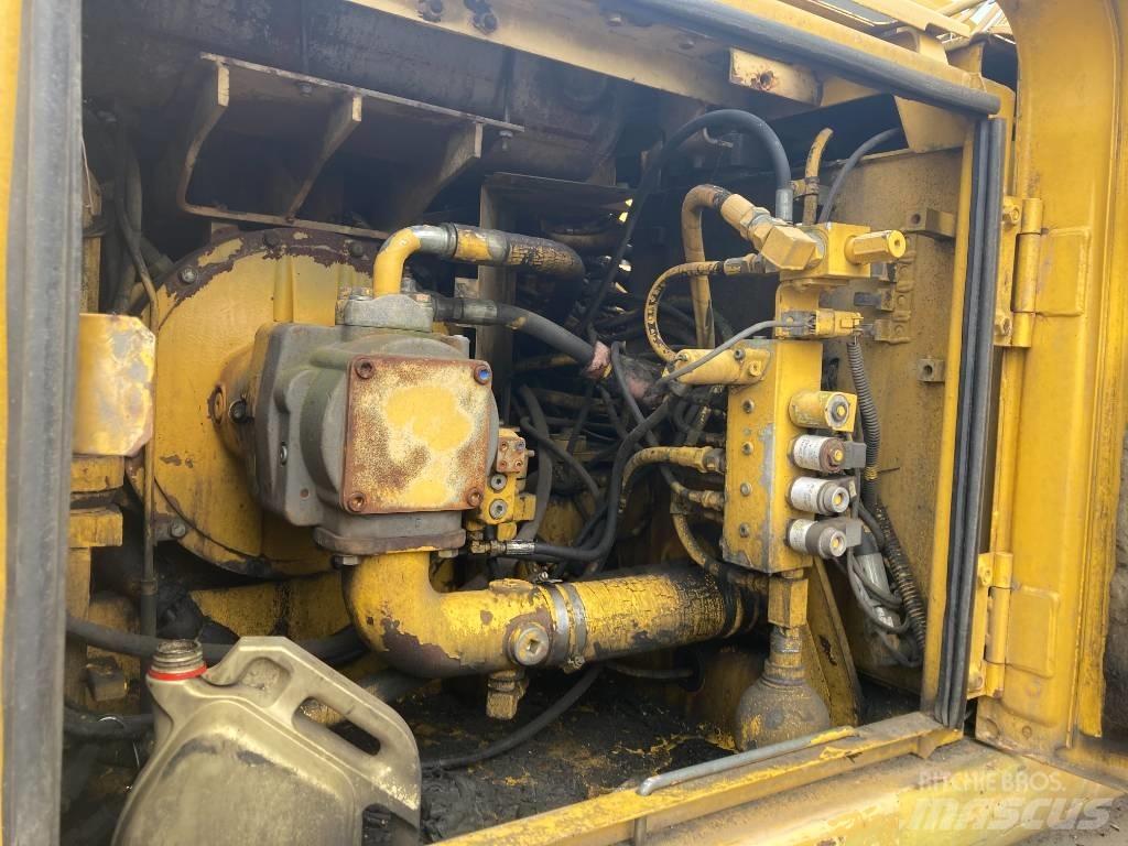 Komatsu PW 170 Hjulgravere