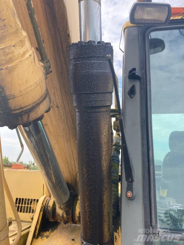 Komatsu PW 170 Hjulgravere