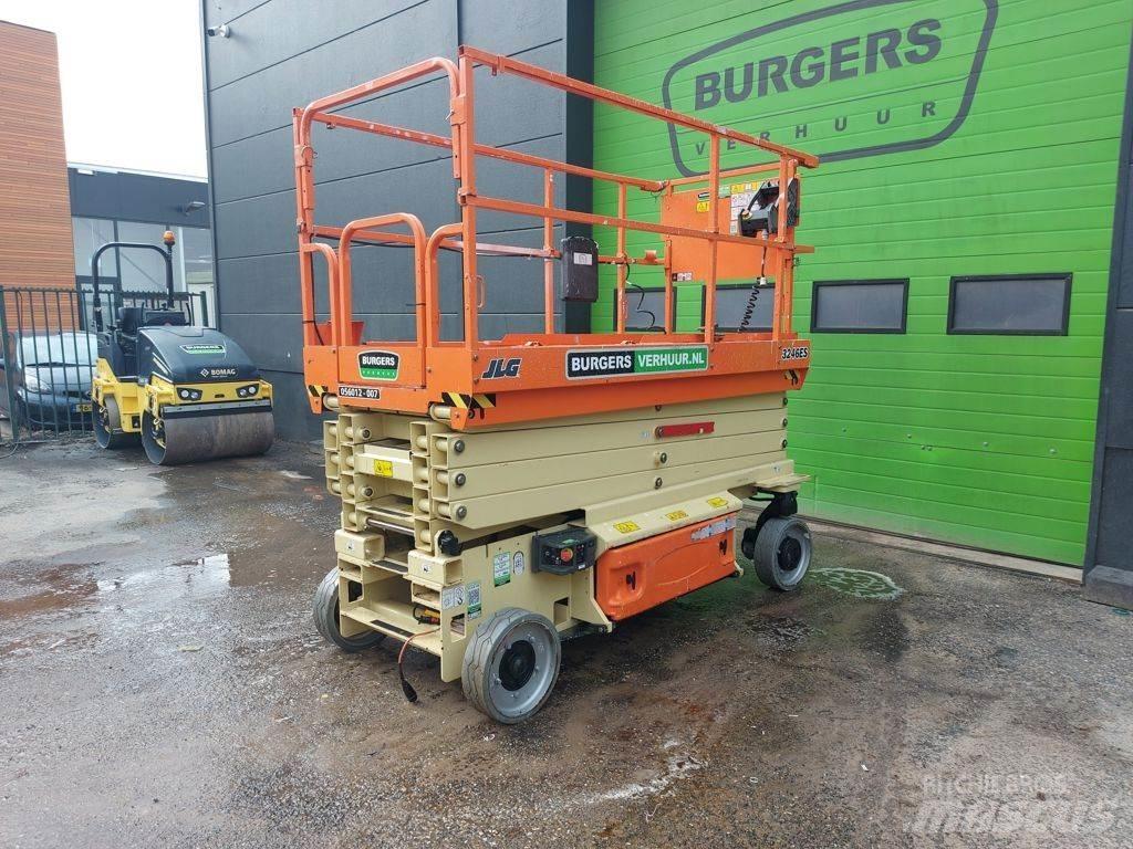 JLG 3246ES Sakselifter