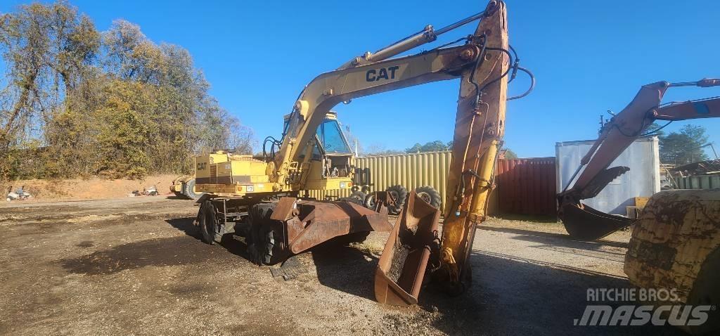 CAT 212 Hjulgravere