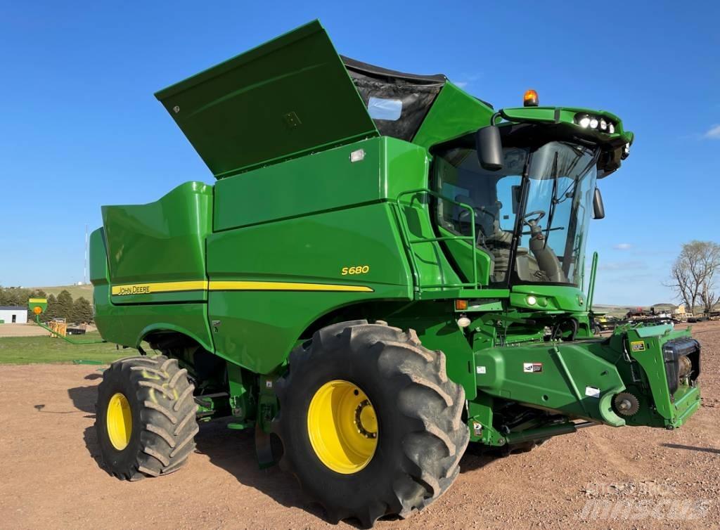 John Deere S 680 Skurtreskere