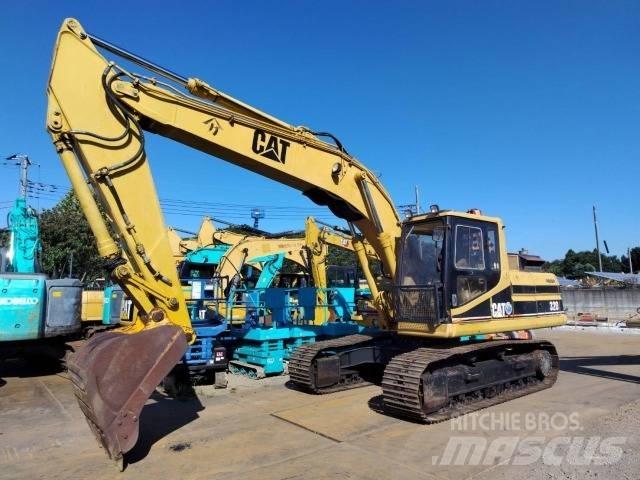 CAT 320 Beltegraver