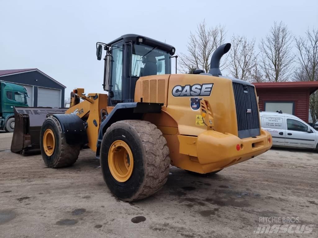 CASE 821 F Hjullastere
