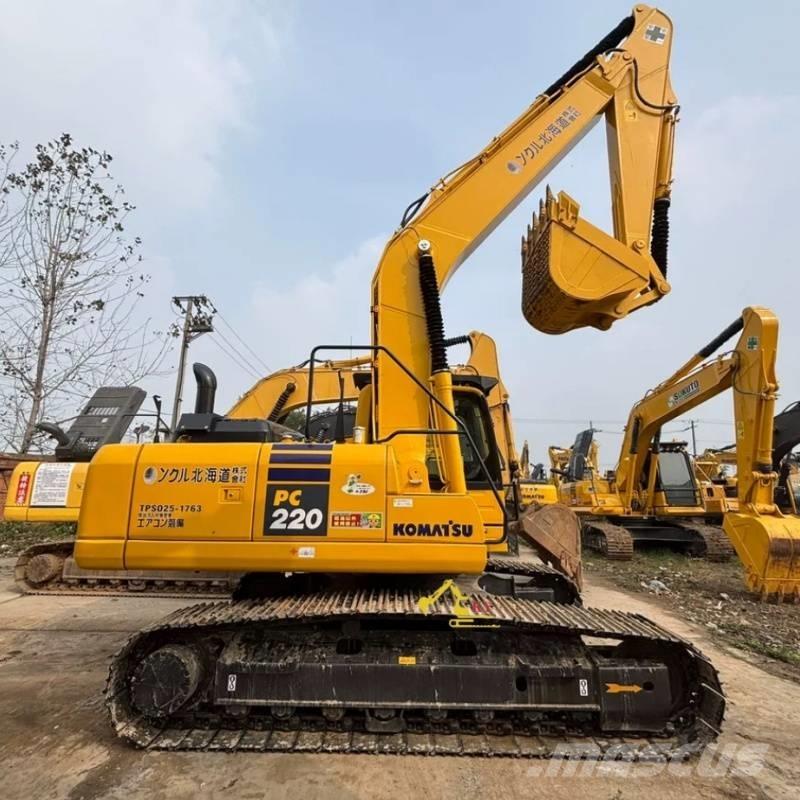 Komatsu PC 220-8 Beltegraver