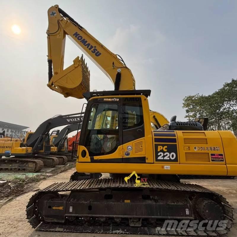 Komatsu PC 220-8 Beltegraver