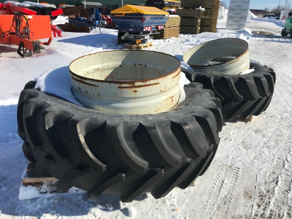 Firestone 620/70R42 Dekk, hjul og felger