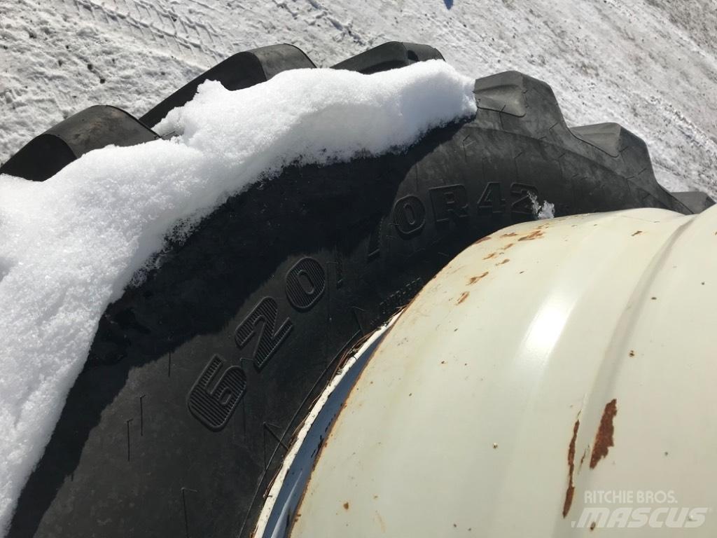 Firestone 620/70R42 Dekk, hjul og felger