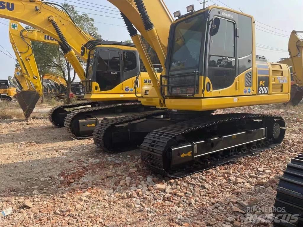 Komatsu PC200 Beltegraver