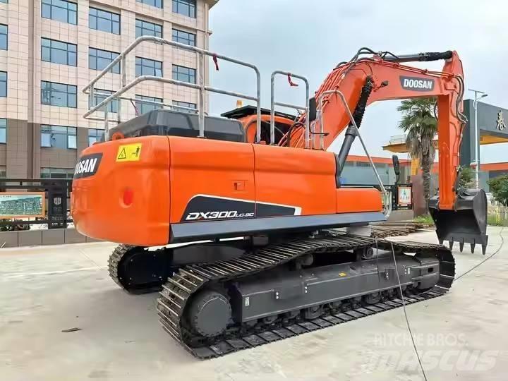 Doosan DX300LC-9C Beltegraver