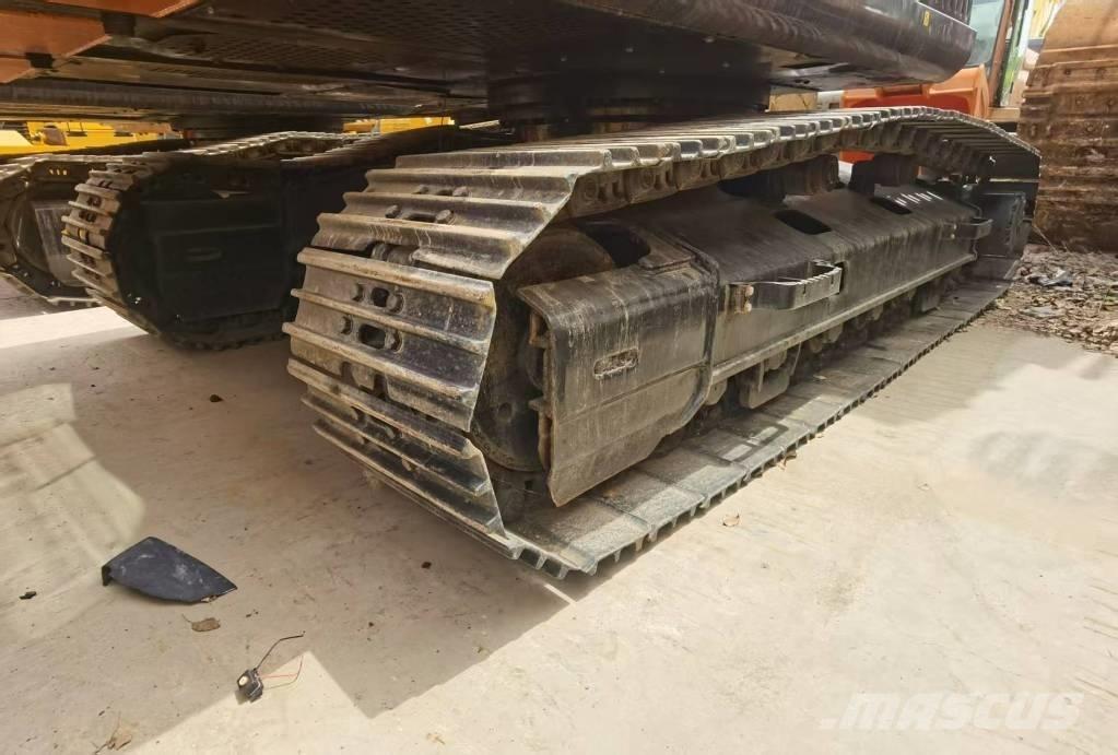 Hitachi ZX 210 Beltegraver