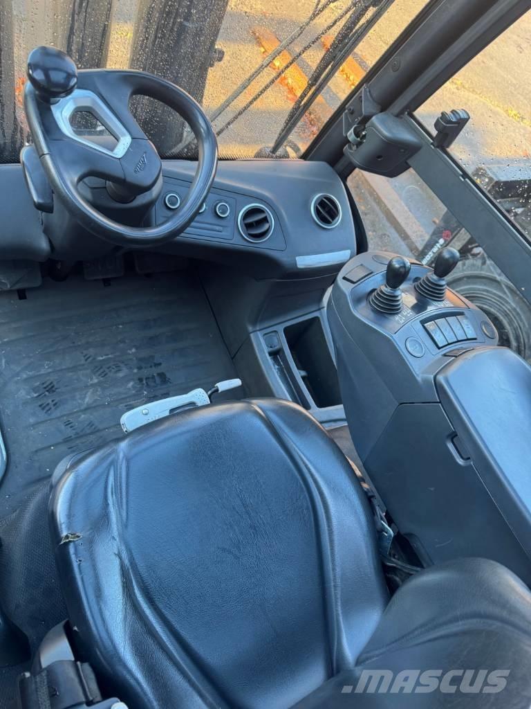 Linde H30D-01 Diesel Trucker