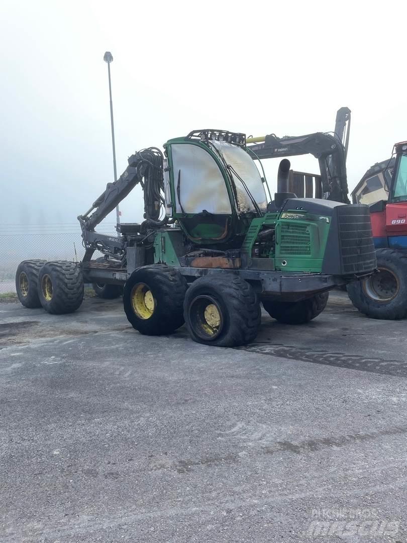 John Deere 1210E Lassbærere