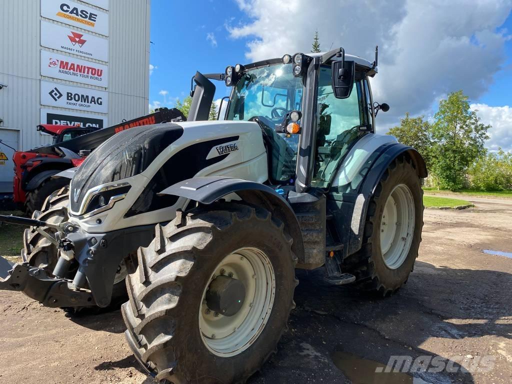 Valtra T 235 Traktorer