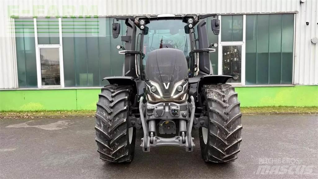 Valtra q 285 Traktorer