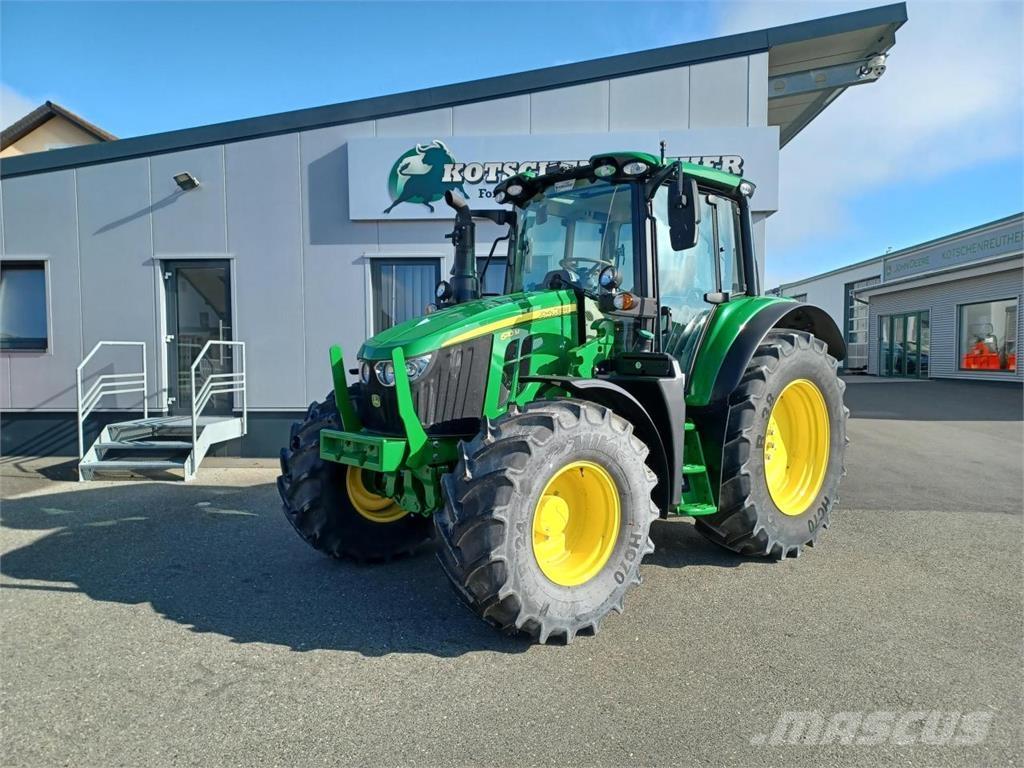 John Deere 6110M Traktorer