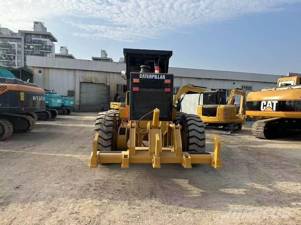 CAT 140 H Veihøvler