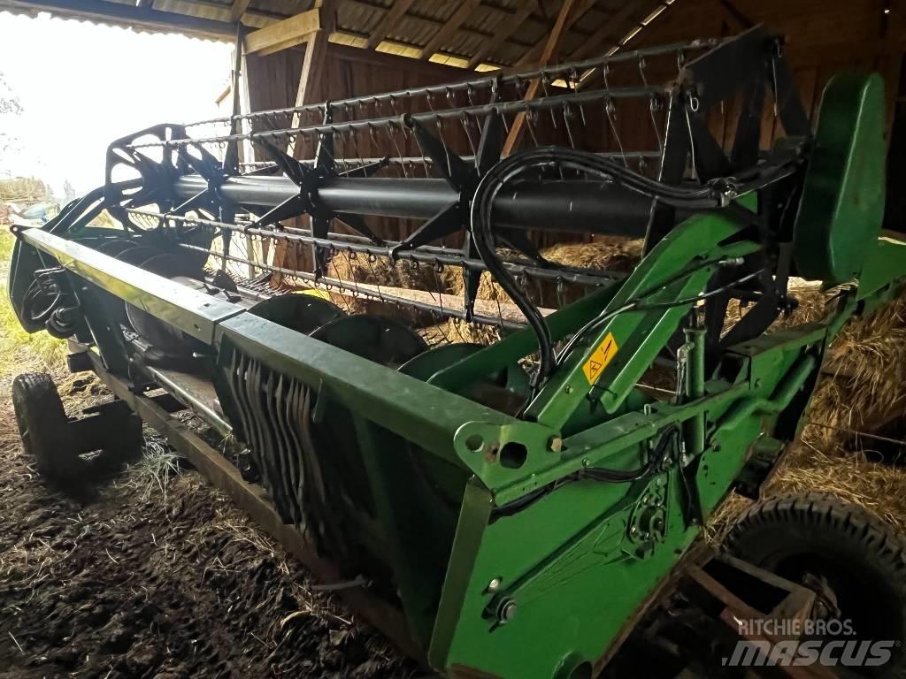 John Deere 1470 Skurtreskere