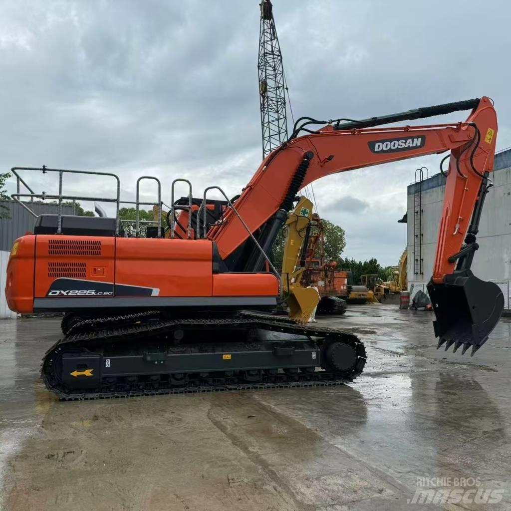Doosan DX 225 LCA Beltegraver
