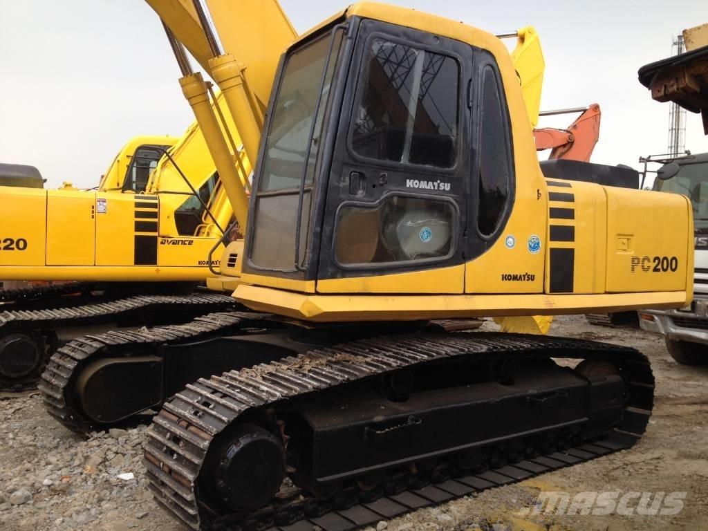 Komatsu PC200-6 Beltegraver