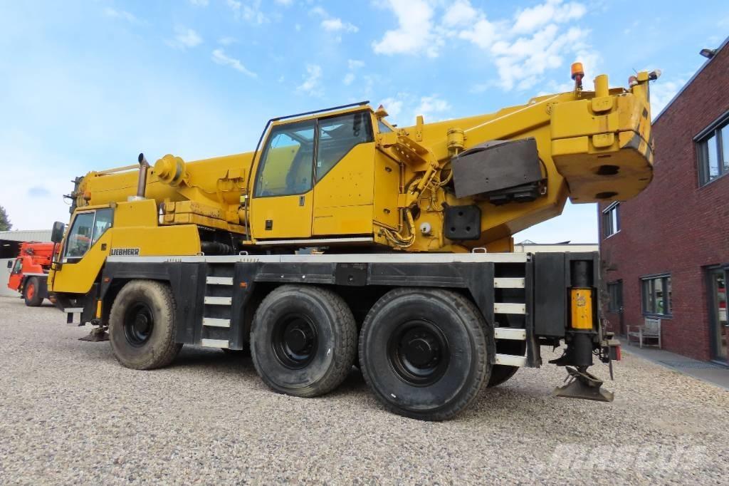 Liebherr LTM 1055-1 Allterreng kraner