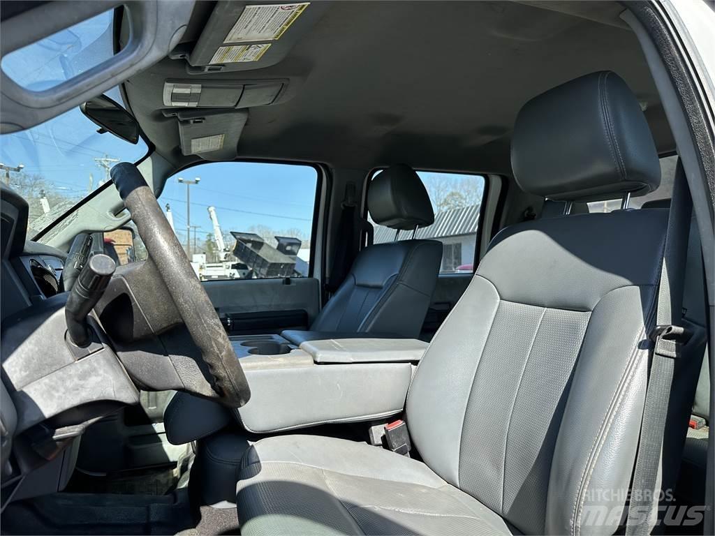 Ford F550 Tippbil