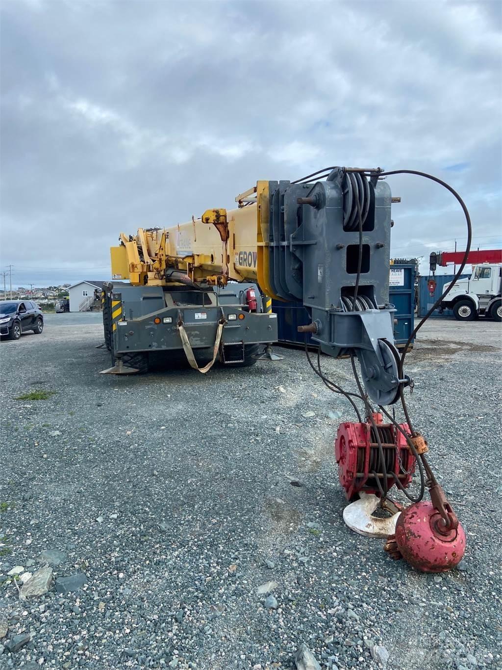 Grove RT880E Røff terreng kraner