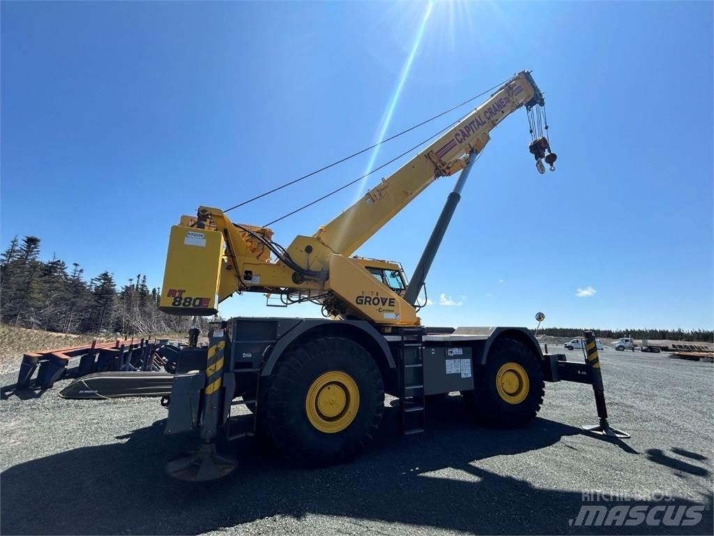 Grove RT880E Røff terreng kraner