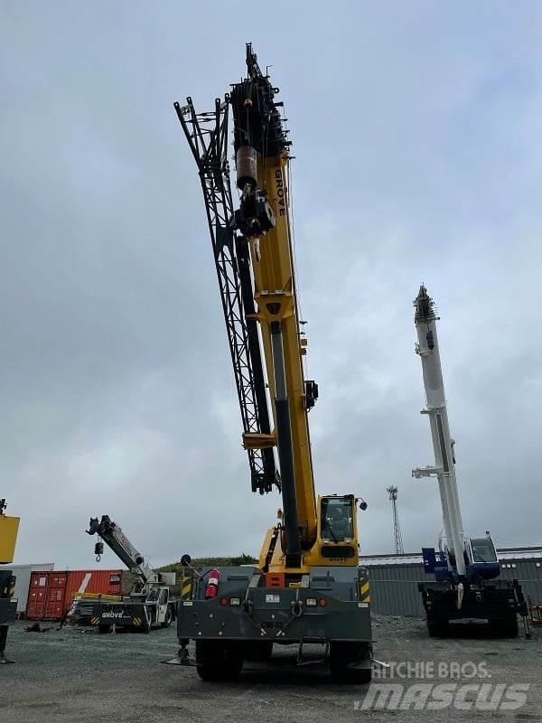Grove RT890E Røff terreng kraner