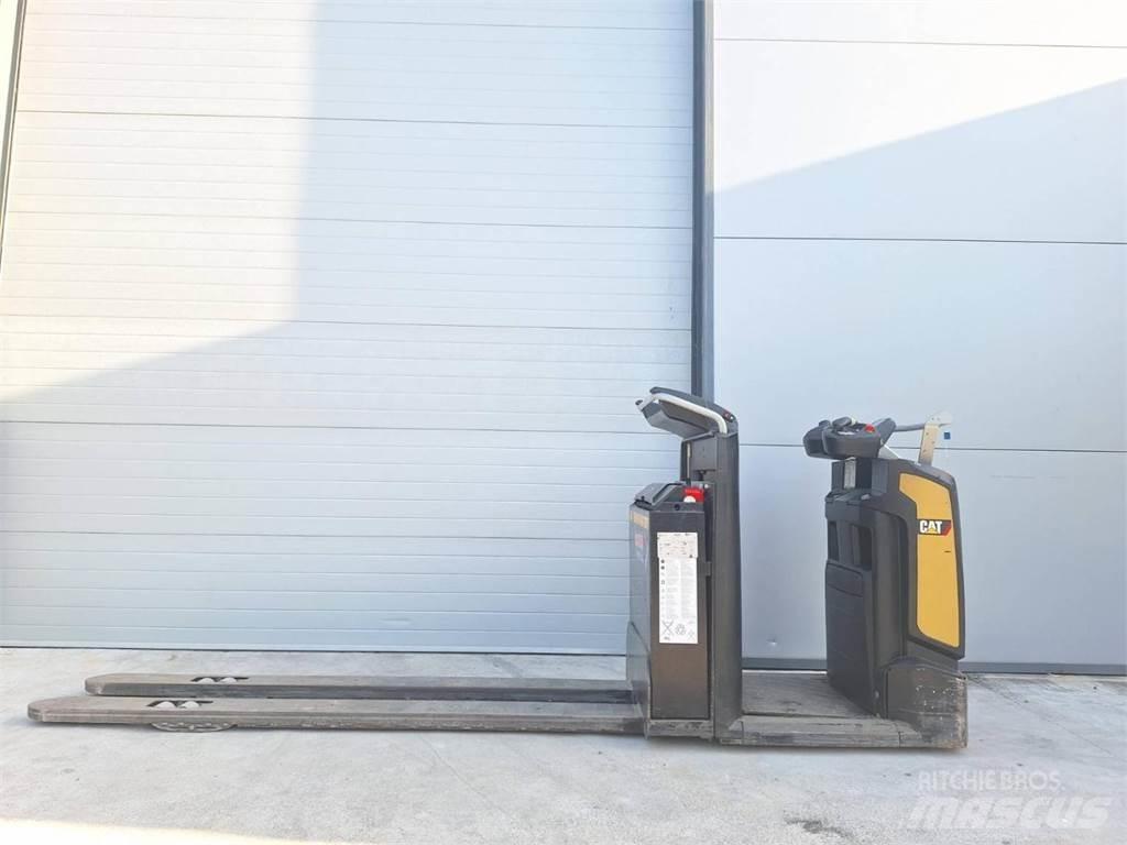 CAT N020NE Lavtløftende plukketruck