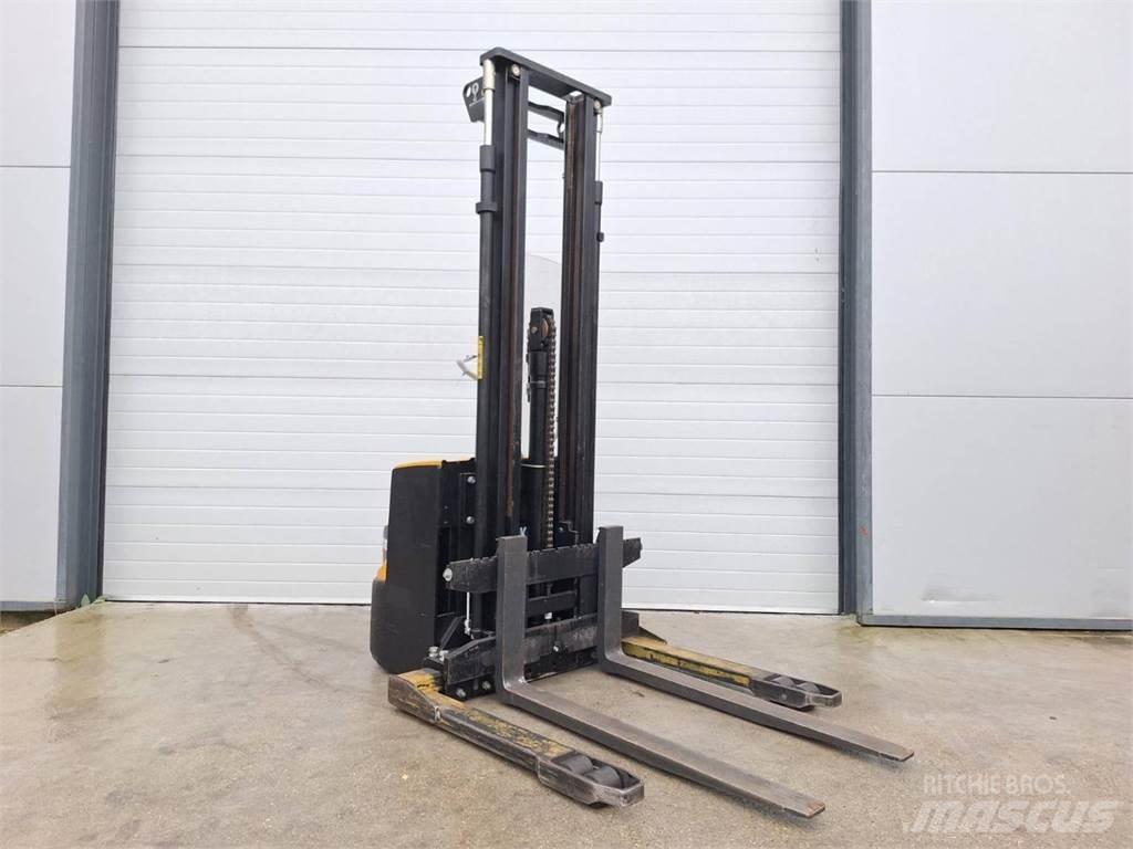 CAT NSP16N2S Gaffeltrucker - Annet