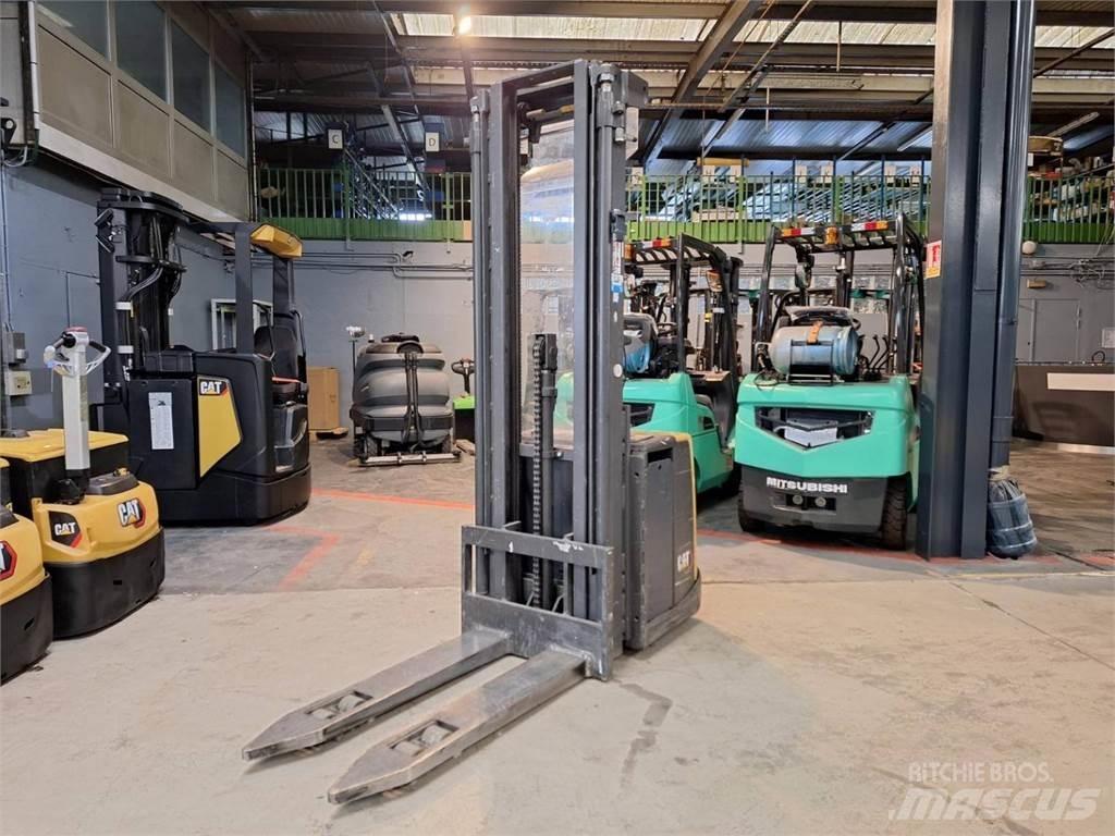 CAT NSV16P Stablere