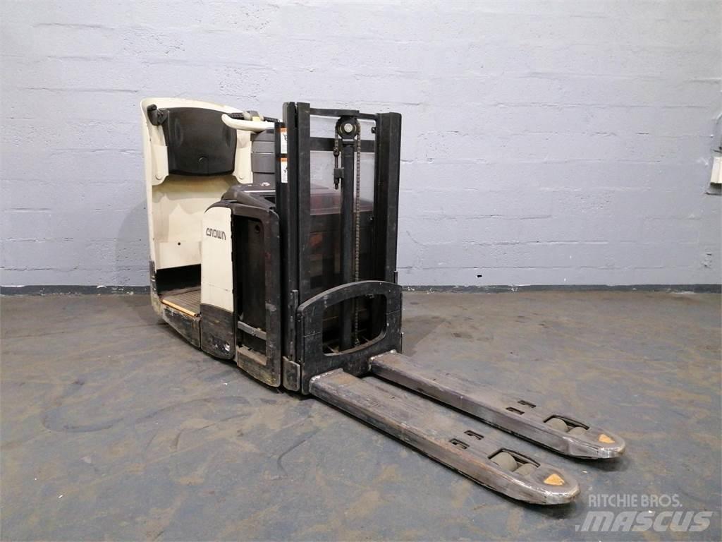 Crown DT3040 Stablere