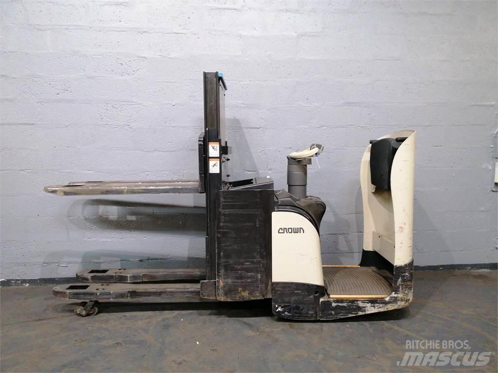 Crown DT3040 Stablere