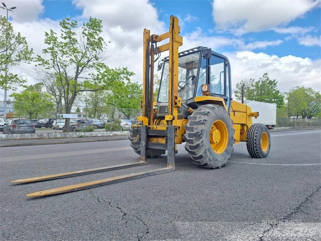 JCB 930-2 Terrenggående gaffeltruck