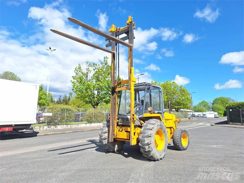 JCB 930-2 Terrenggående gaffeltruck