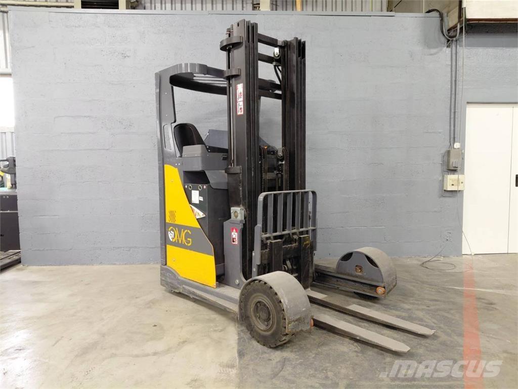 OMG NEOS16 SE Skyvemasttruck