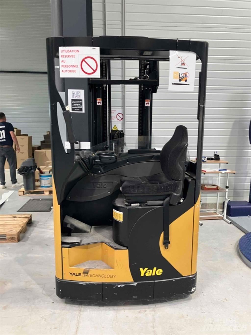 Yale MR14 Skyvemasttruck