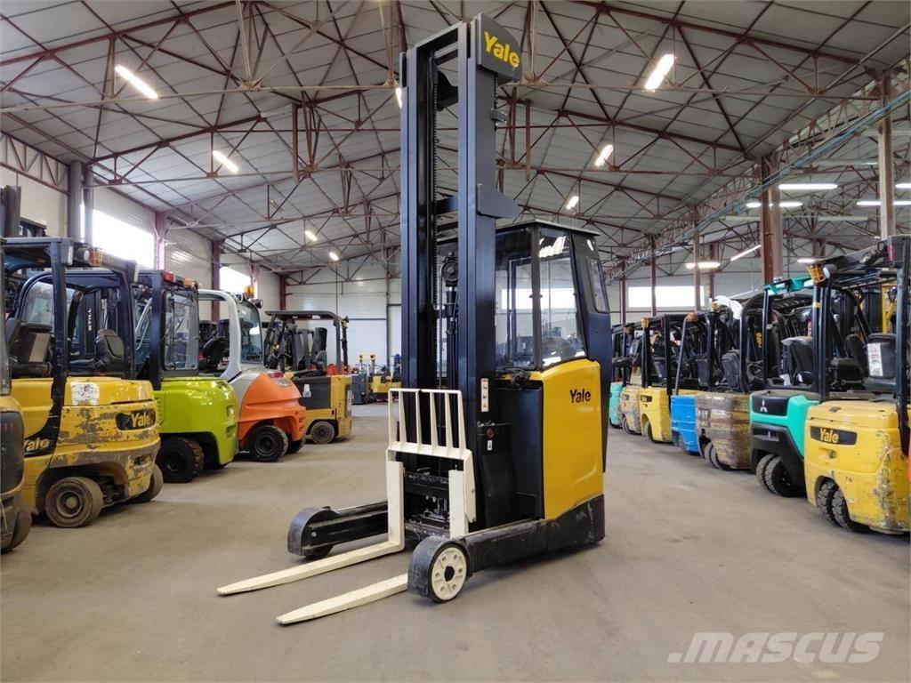 Yale MR14 Skyvemasttruck